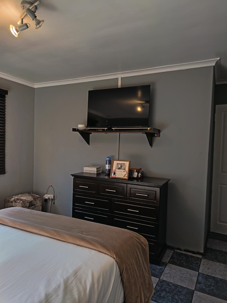 4 Bedroom Property for Sale in Tuscany Glen Western Cape